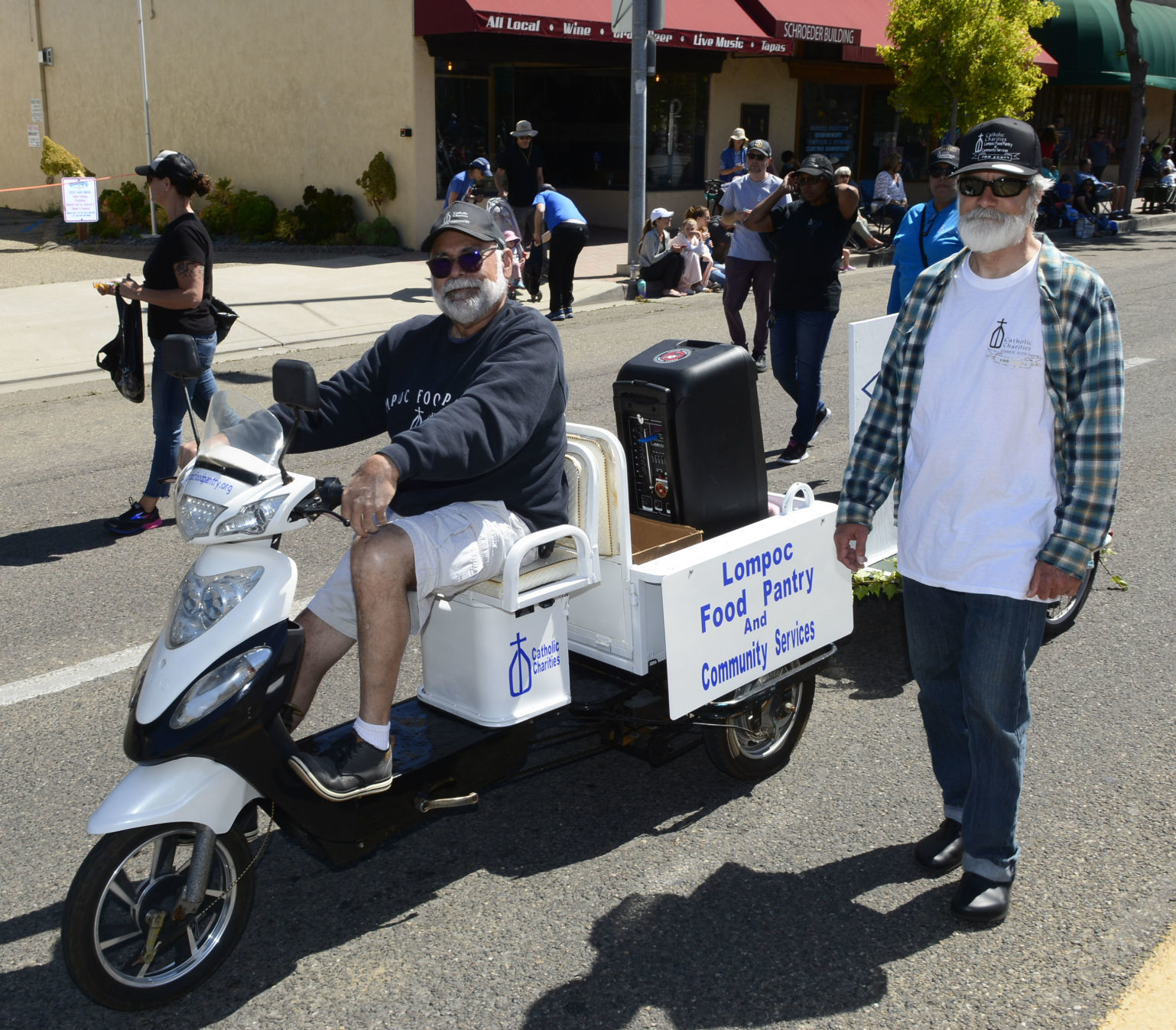 062919 Flower Festival parade 23.jpg